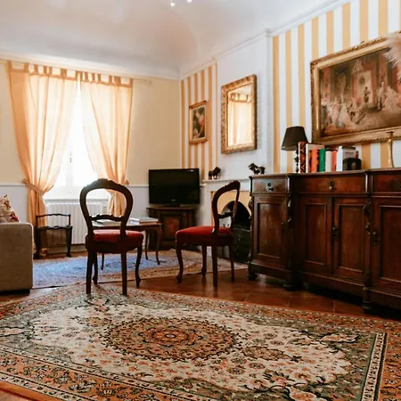 La Foresteria Di Palazzo Picedi Benettini Guest house