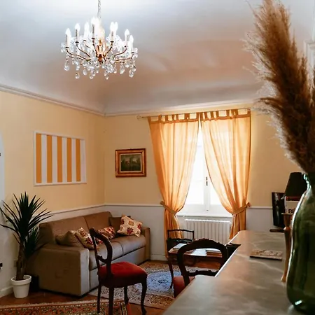 Foresteria Di Palazzo Picedi - Historic Gæstehus 4*