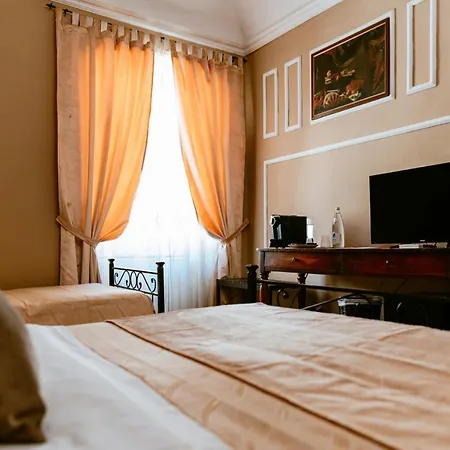 La Foresteria Di Palazzo Picedi Benettini سارزانا
