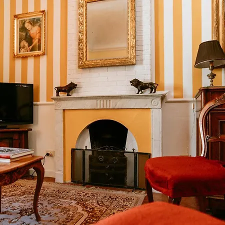 게스트하우스 La Foresteria Di Palazzo Picedi Benettini 사르자나
