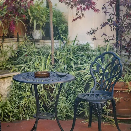 La Foresteria Di Palazzo Picedi Benettini * 사르자나