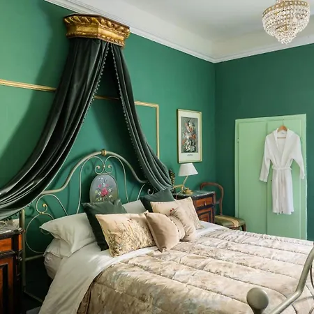 La Foresteria Di Palazzo Picedi Benettini 4*