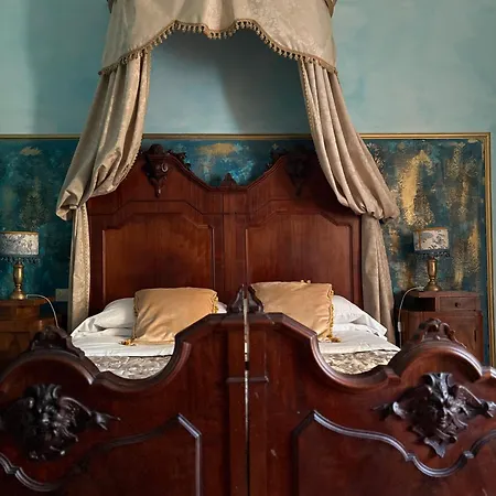 Foresteria Di Palazzo Picedi - Historic 招待所 4*