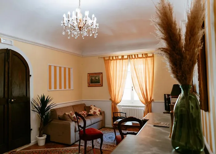 Foresteria Di Palazzo Picedi - Historic ゲストハウス 4*