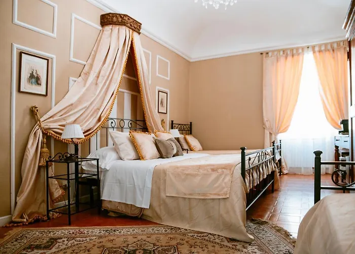 La Foresteria Di Palazzo Picedi Benettini 萨尔扎纳