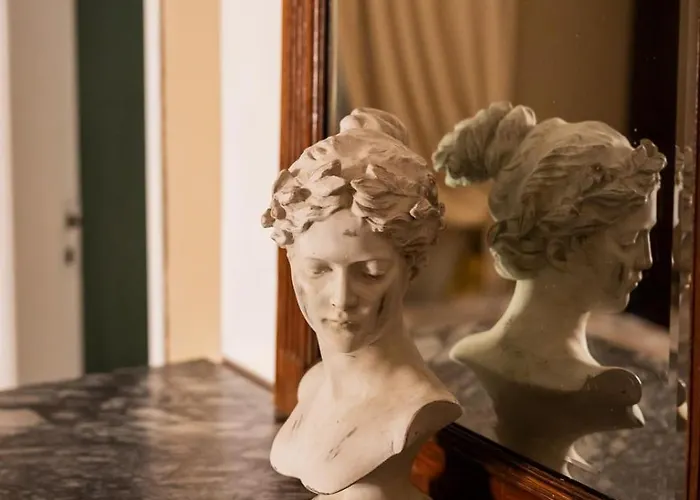 招待所 La Foresteria Di Palazzo Picedi Benettini 萨尔扎纳