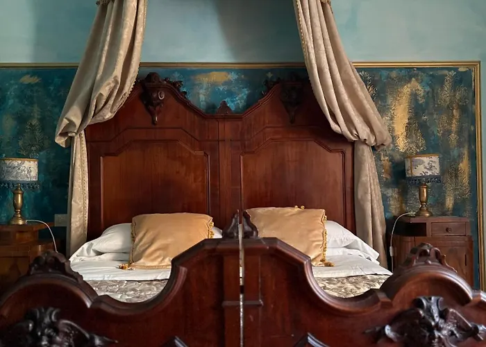 Foresteria Di Palazzo Picedi - Historic ゲストハウス 4*